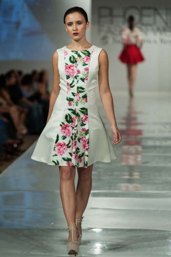 Trang Nyugen Phoenix Fashion Week 2013